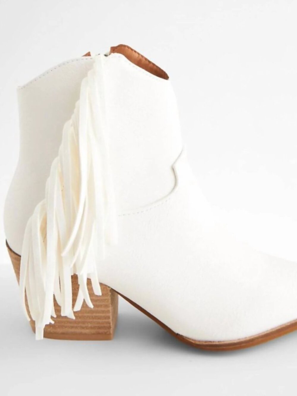 Beast Fashion - Women Bonnie Boots - Size 6